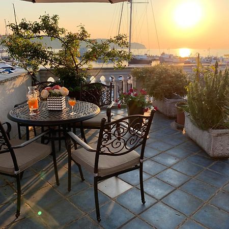 First Row To The Sea - Maremi Izola Apartment Terrace Dış mekan fotoğraf