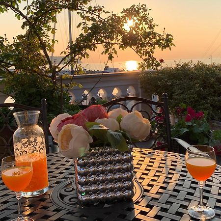 First Row To The Sea - Maremi Izola Apartment Terrace Dış mekan fotoğraf